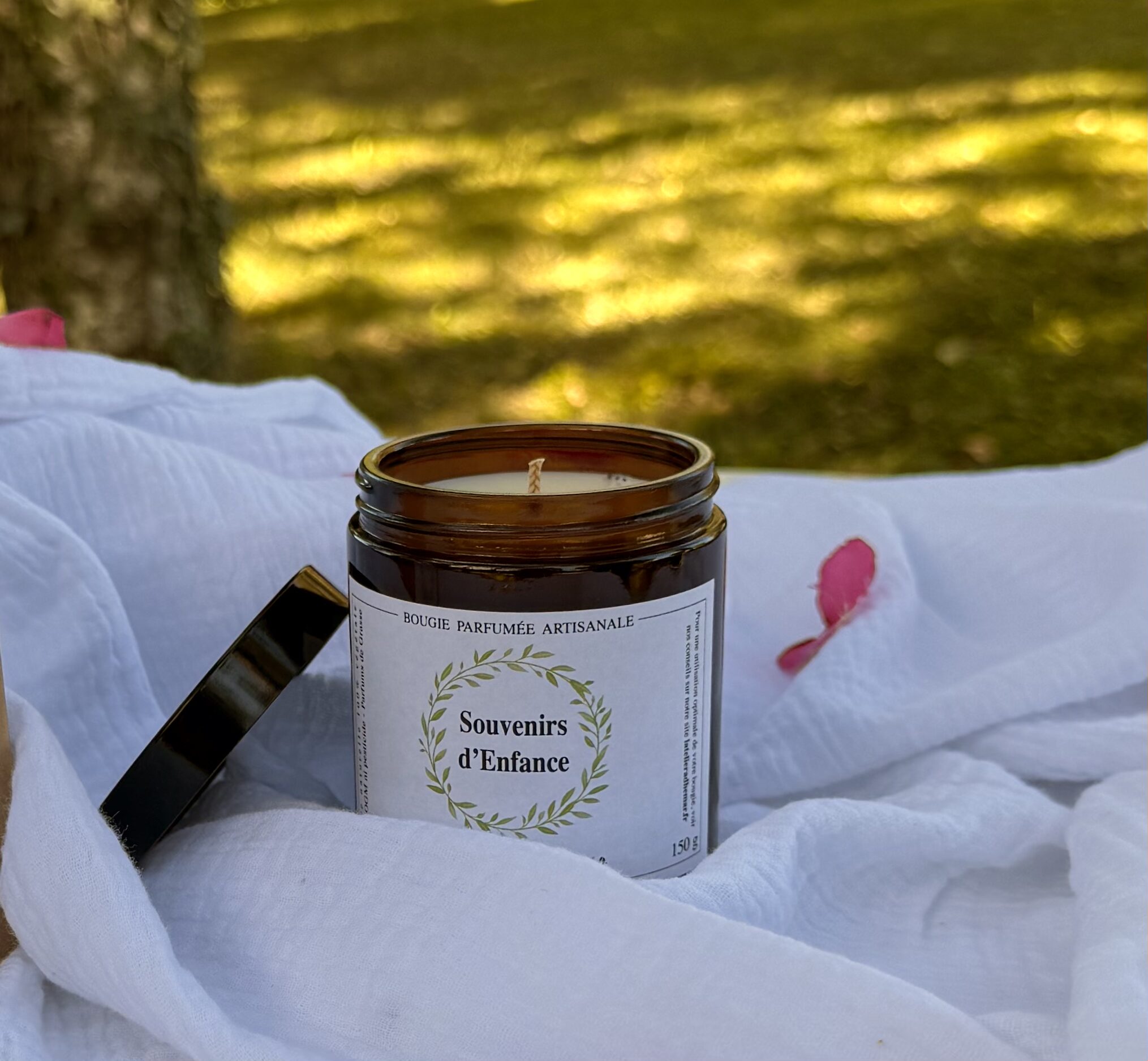 Bougie parfumée artisanale Souvenirs d'Enfance L'Atelier Adhémar